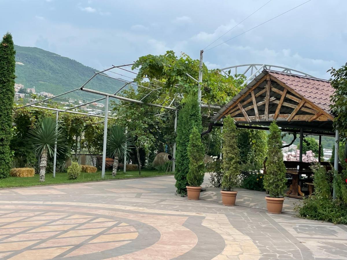 Kamar Hotel Ijevan Eksteriør bilde