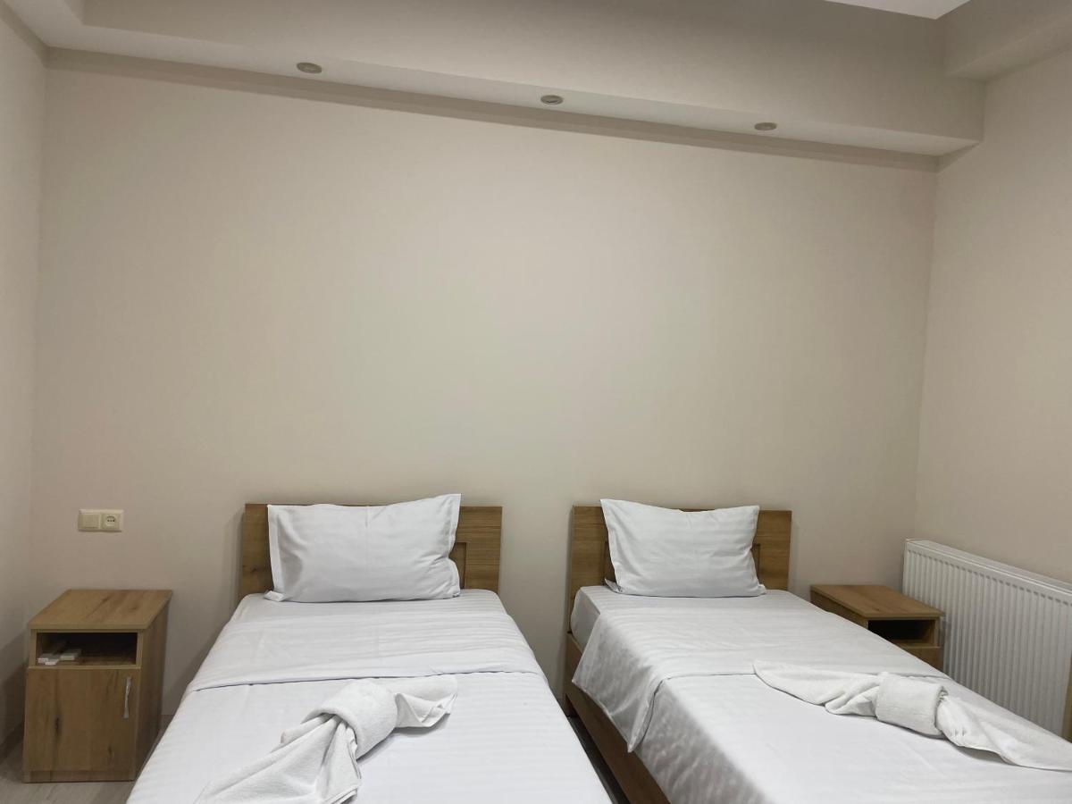 Kamar Hotel Ijevan Eksteriør bilde
