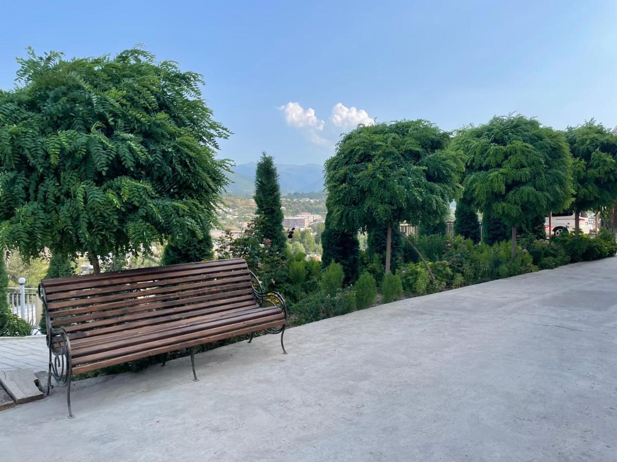 Kamar Hotel Ijevan Eksteriør bilde