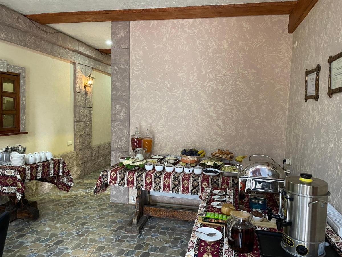 Kamar Hotel Ijevan Eksteriør bilde